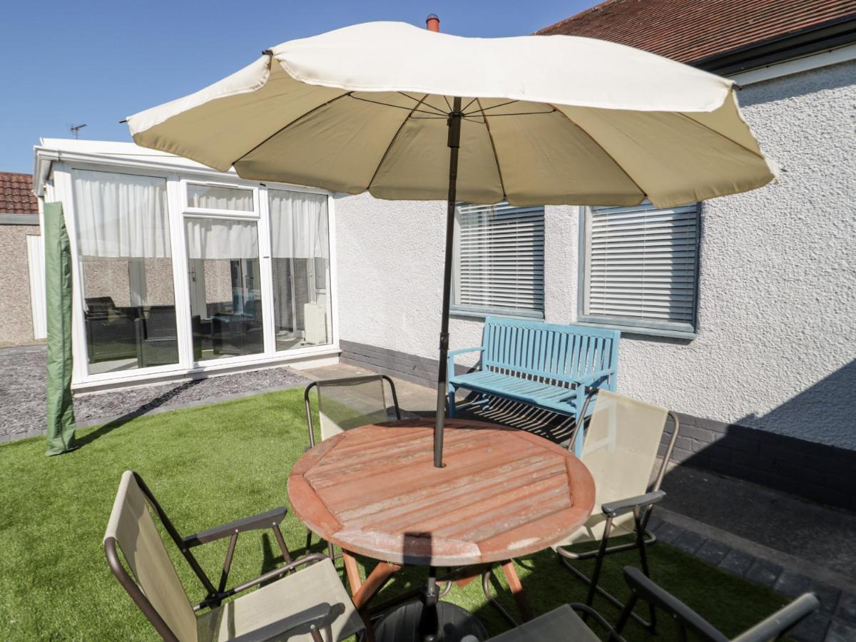 Villa Seaside Retreat Prestatyn Exterior foto